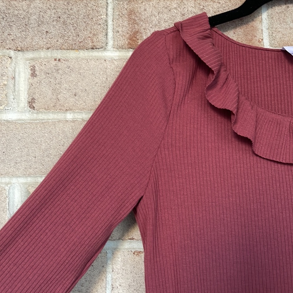 J.O.A. Mauve Ribbed Ruffle Neck Top - Picture 3 of 9